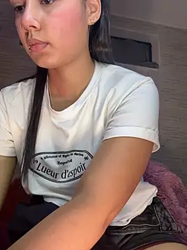 Snapshot of _Luana chatting on July 7, 2026, 1:19 am Luana online show from July 7, 2026, 1:19 am