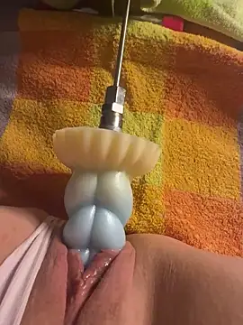 Snapshot of luisa1 chatting on September 23, 2025, 6:37 pm luisa1 online show from September 23, 2025, 6:37 pm