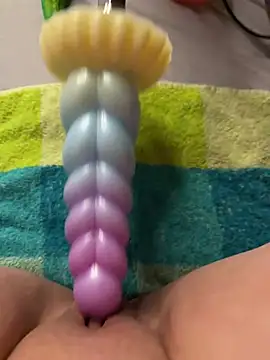 Snapshot of luisa1 chatting on March 10, 2025, 7:40 pm luisa1 online show from March 10, 2025, 7:40 pm