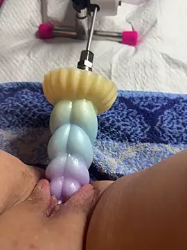 Snapshot of luisa1 chatting on September 19, 2025, 6:45 pm luisa1 online show from September 19, 2025, 6:45 pm