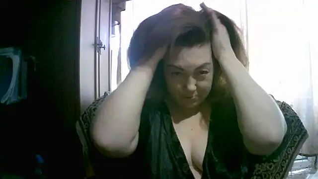 Snapshot of Madame-Butterfly chatting on October 15, 2025, 10:12 am Madame-Butterfly online show from October 15, 2025, 10:12 am