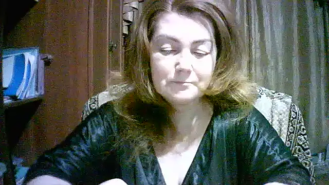 Snapshot of Madame-Butterfly chatting on October 27, 2025, 12:50 pm Madame-Butterfly online show from October 27, 2025, 12:50 pm