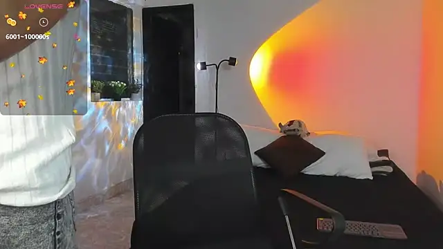 Jasperjoness online show from October 27, 2025, 9:43 am