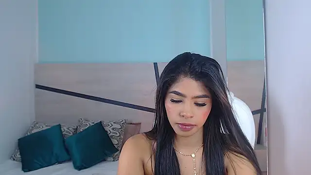 Snapshot of violeta_leon chatting on January 21, 2025, 7:26 am violeta leon online show from January 21, 2025, 7:26 am