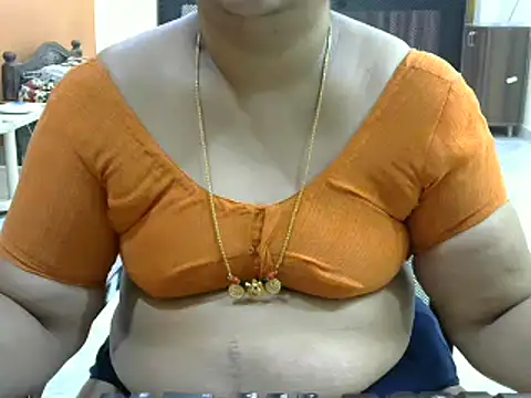 Snapshot of Naughty_Nityaa chatting on February 19, 2025, 4:44 pm Naughty Nityaa online show from February 19, 2025, 4:44 pm