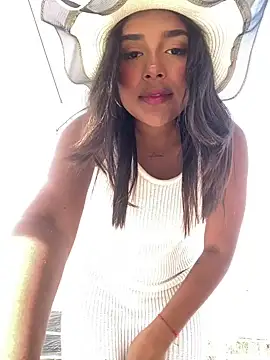 Mariangel 11 online show from December 18, 2025, 2:21 pm