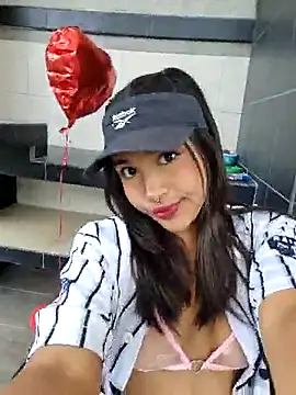 Mariangel 11 online show from February 17, 2025, 2:28 pm