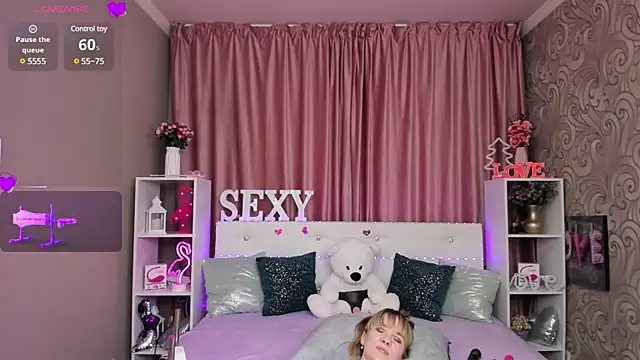 KattyPeachX online show from February 19, 2025, 4:34 am