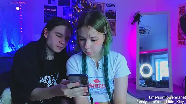 Snapshot of 812sunflowerinahat chatting on January 3, 2025, 6:33 am 812sunflowerinahat online show from January 3, 2025, 6:33 am