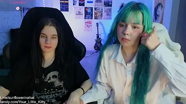 Snapshot of 812sunflowerinahat chatting on March 7, 2025, 2:23 pm 812sunflowerinahat online show from March 7, 2025, 2:23 pm