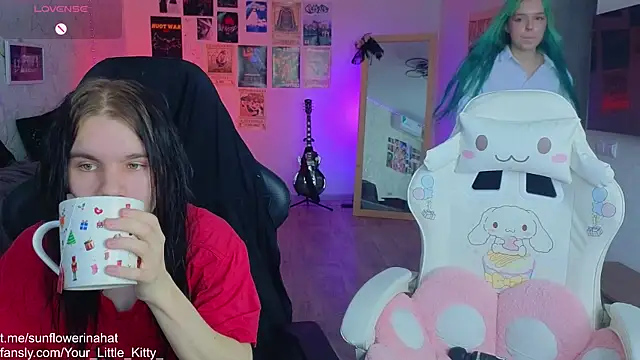 Snapshot of 812sunflowerinahat chatting on March 20, 2025, 11:38 am 812sunflowerinahat online show from March 20, 2025, 11:38 am