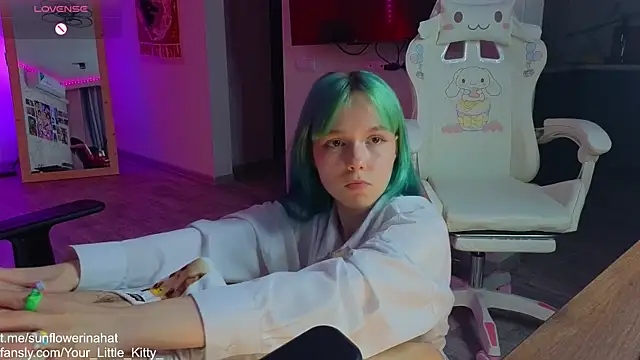 Snapshot of 812sunflowerinahat chatting on March 20, 2025, 3:25 pm 812sunflowerinahat online show from March 20, 2025, 3:25 pm