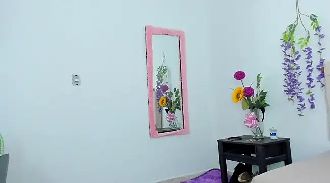  Melany1 online show from March 4, 2025, 10:27 pm