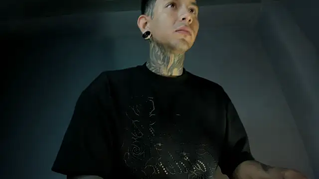 Travistanner 28 online show from April 22, 2026, 10:00 am