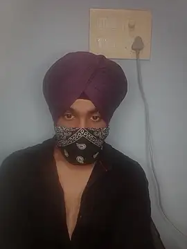 Snapshot of weeif chatting on May 19, 2026, 5:42 pm weeif online show from May 19, 2026, 5:42 pm