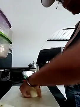 luna hell online show from March 7, 2025, 3:39 pm