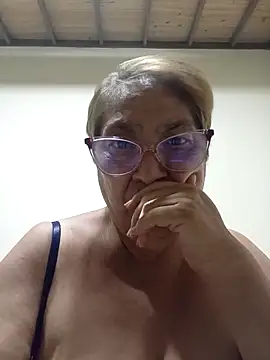 florecita69 online show from March 5, 2026, 1:24 am