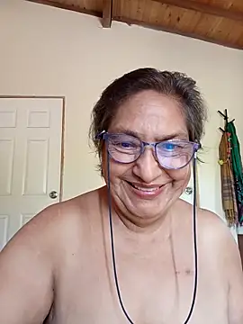 Snapshot of florecita69 chatting on October 15, 2025, 2:25 pm florecita69 online show from October 15, 2025, 2:25 pm