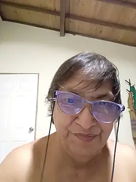 Snapshot of florecita69 chatting on October 23, 2025, 4:11 am florecita69 online show from October 23, 2025, 4:11 am