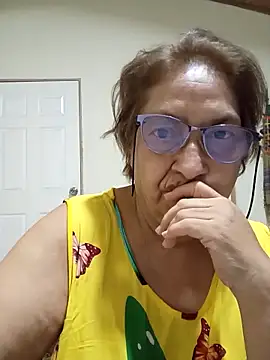 Snapshot of florecita69 chatting on November 13, 2025, 3:32 am florecita69 online show from November 13, 2025, 3:32 am