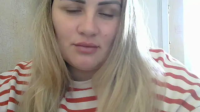 Snapshot of Honeydew-Waves chatting on April 28, 2026, 7:02 am Honeydew-Waves online show from April 28, 2026, 7:02 am