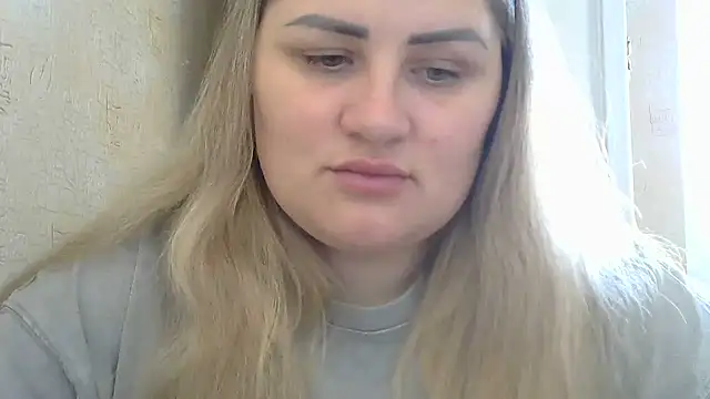 Snapshot of Honeydew-Waves chatting on April 27, 2026, 6:33 am Honeydew-Waves online show from April 27, 2026, 6:33 am