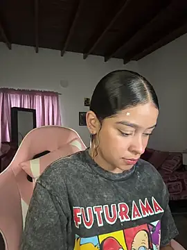 Snapshot of Arteatenea__ chatting on June 6, 2026, 9:42 pm Arteatenea online show from June 6, 2026, 9:42 pm
