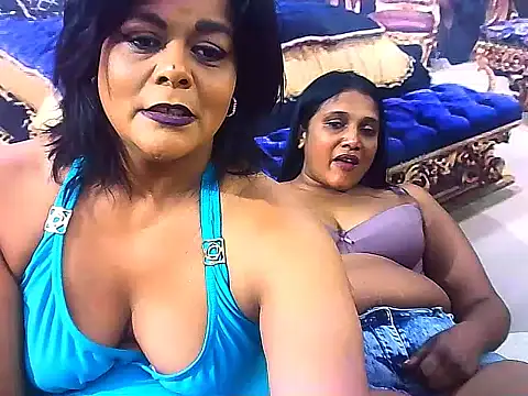 Snapshot of indianCherryPie chatting on October 29, 2025, 9:52 am indianCherryPie online show from October 29, 2025, 9:52 am