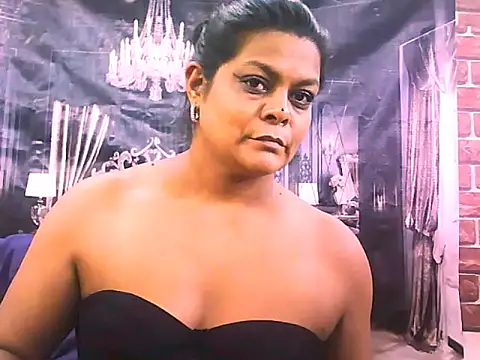 indianCherryPie online show from December 14, 2025, 6:24 pm