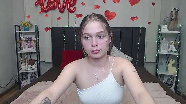 Snapshot of LaraPika chatting on May 11, 2026, 2:56 pm LaraPika online show from May 11, 2026, 2:56 pm