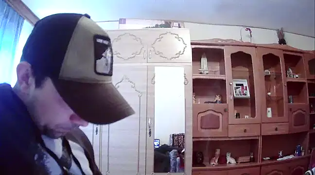 Snapshot of the_hot chatting on February 22, 2025, 9:45 am the hot online show from February 22, 2025, 9:45 am