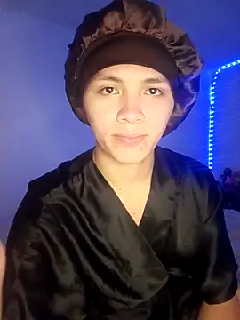 Snapshot of giuliana_andrade chatting on October 9, 2025, 12:33 am giuliana andrade online show from October 9, 2025, 12:33 am