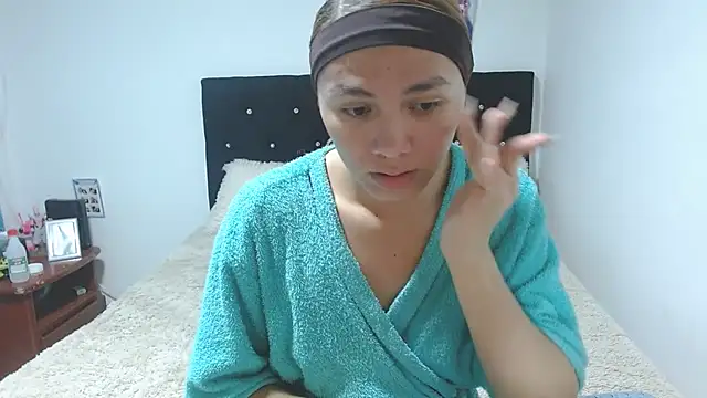 Snapshot of giuliana_andrade chatting on October 21, 2025, 11:37 pm giuliana andrade online show from October 21, 2025, 11:37 pm