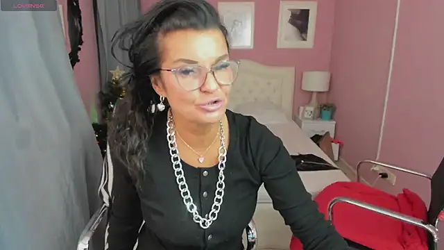 EricaAndPenelopa online show from December 17, 2024, 8:54 pm