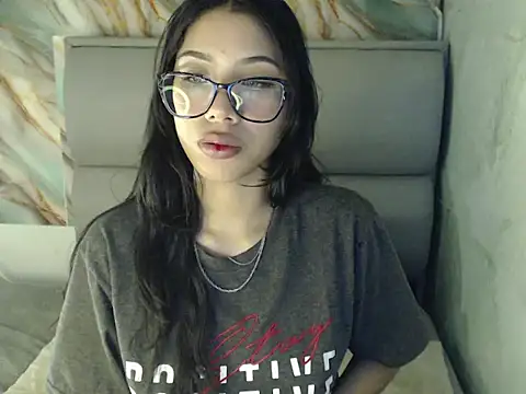 Snapshot of AmberJeong chatting on October 8, 2025, 5:57 pm AmberJeong online show from October 8, 2025, 5:57 pm