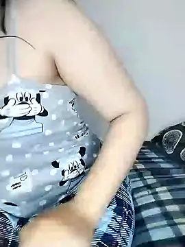 Snapshot of Tota_Khan chatting on February 4, 2025, 10:00 am Tota Khan online show from February 4, 2025, 10:00 am