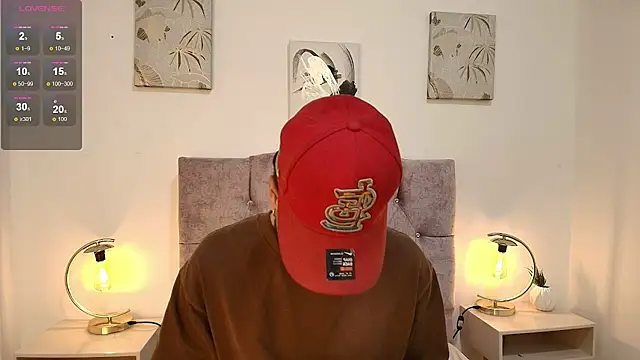 Amadeo Wild online show from April 20, 2026, 4:04 am