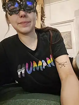 PearMaki online show from February 7, 2026, 10:29 pm