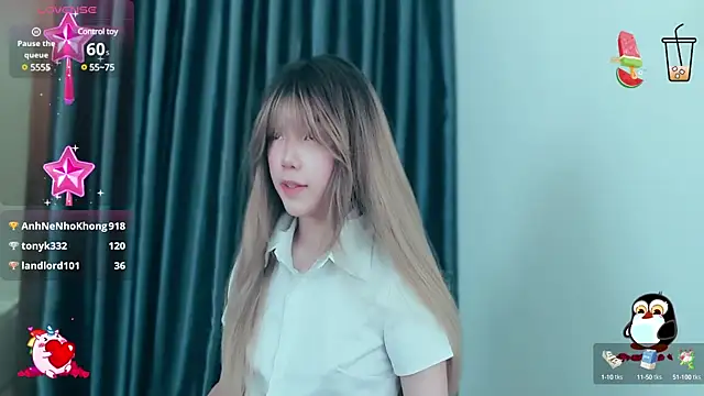 Snapshot of -Poison-Ivy- chatting on December 18, 2024, 8:09 am -Poison-Ivy- online show from December 18, 2024, 8:09 am