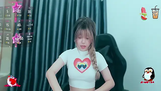 Snapshot of -Poison-Ivy- chatting on January 2, 2025, 1:19 pm -Poison-Ivy- online show from January 2, 2025, 1:19 pm