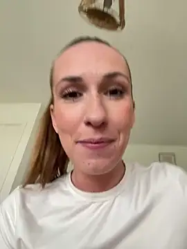 lola tentatiion online show from March 21, 2025, 8:18 pm