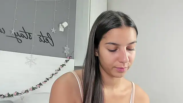 Snapshot of Maria__Candy chatting on November 7, 2025, 4:28 am Maria Candy online show from November 7, 2025, 4:28 am