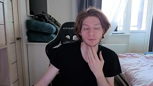 Snapshot of spaisenok chatting on February 7, 2026, 9:06 am spaisenok online show from February 7, 2026, 9:06 am