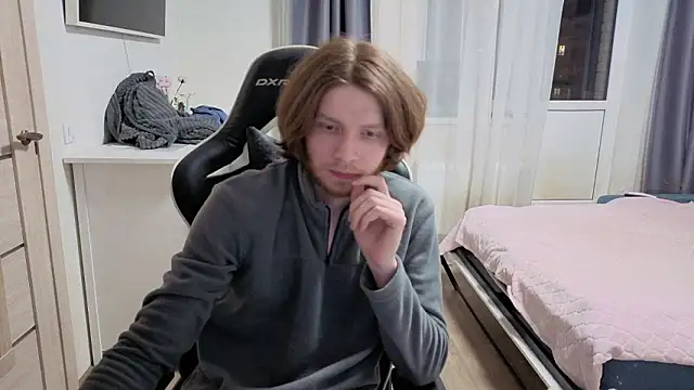 Snapshot of spaisenok chatting on March 4, 2026, 7:21 pm spaisenok online show from March 4, 2026, 7:21 pm