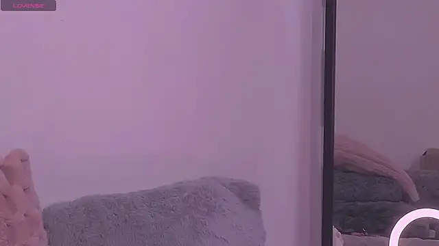 Ariel  Blossom online show from April 20, 2026, 6:16 am