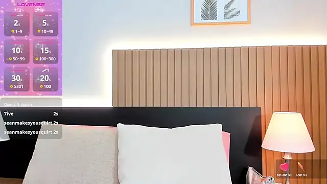 Snapshot of dazhia_lee chatting on February 9, 2025, 8:02 pm dazhia lee online show from February 9, 2025, 8:02 pm