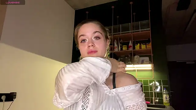 Celeste Glow online show from February 21, 2025, 11:21 pm