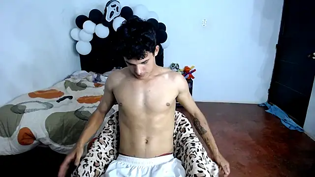 freddy romas online show from October 8, 2025, 4:03 am