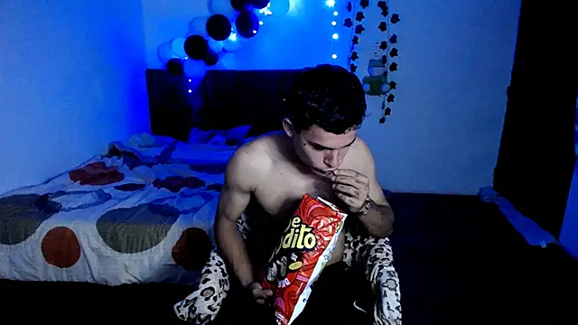 freddy romas online show from December 1, 2025, 4:41 pm