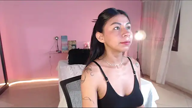 selene gils online show from June 10, 2026, 6:53 pm